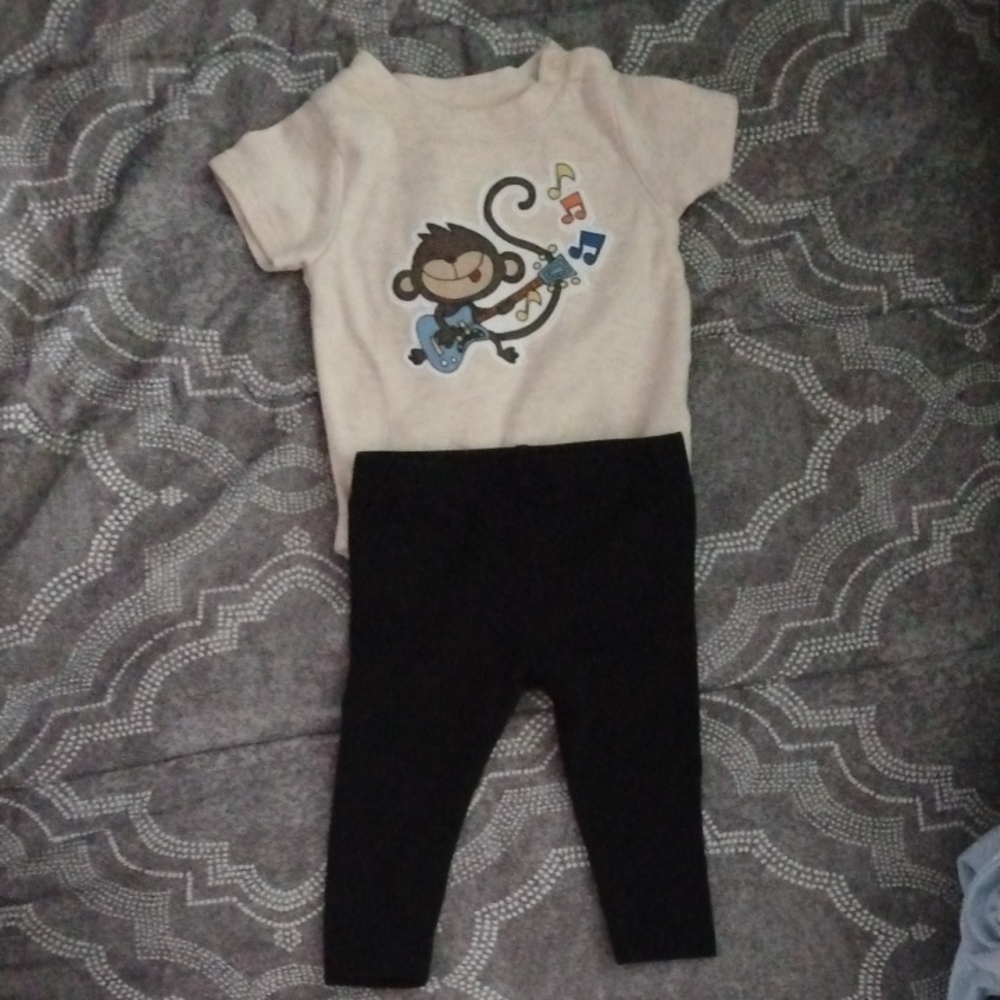 GARANIMALS newborn cream music monkey onesie and CAT & JACK 0-3mo black pants